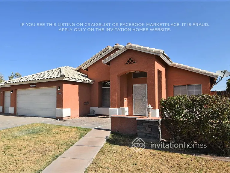 10886 W Loma Ln — Photo 2