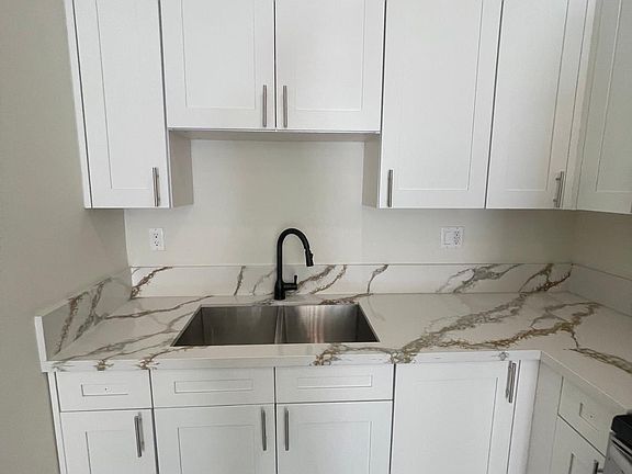 2nd image of 4546 W 17th St #10