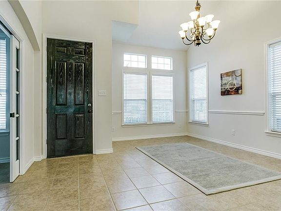 3rd image of 12073 Lante Cir