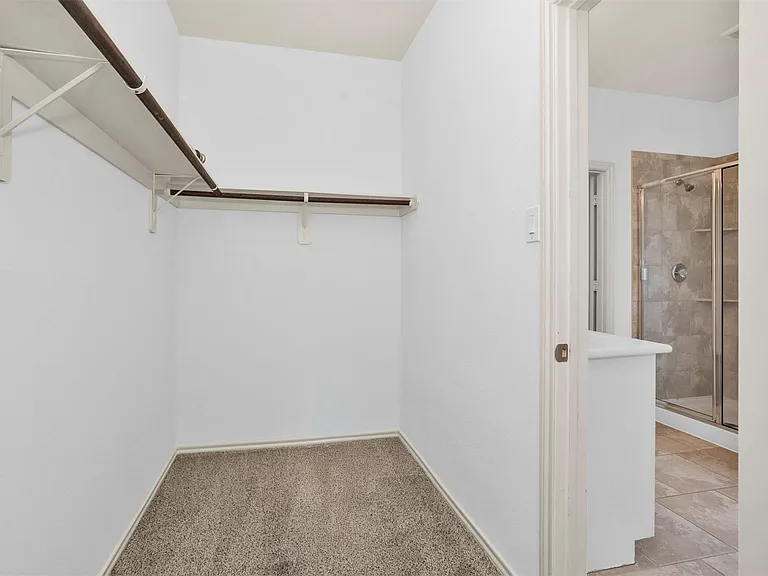 2730 Donellan Dr — Photo 19