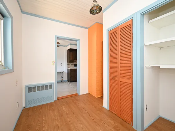 1726 East 52nd Street image 10 of 31