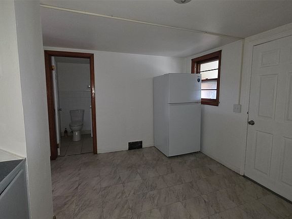 4th image of 65 N Harrison St APT 2