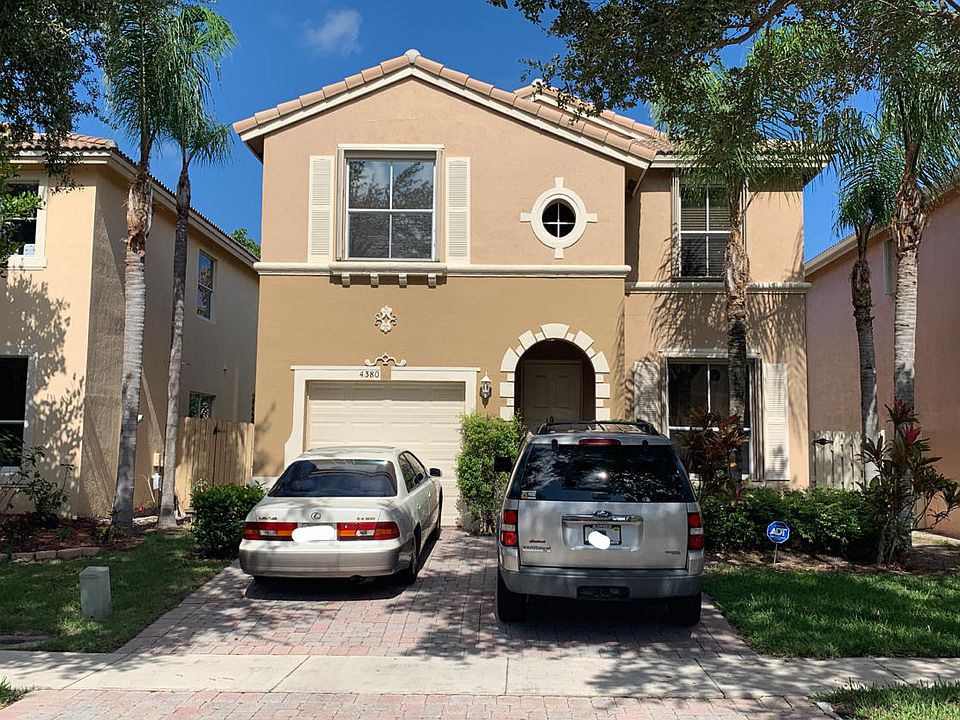 1st image of 4380 Lake Lucerne Cir