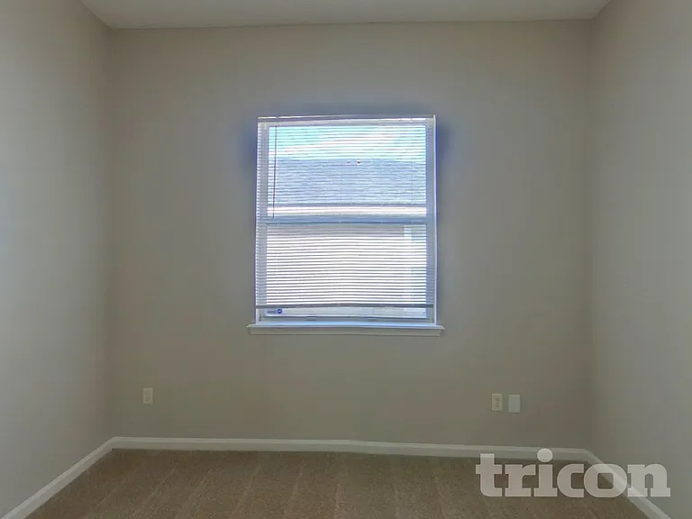 2950 Bessent Rd — Photo 4