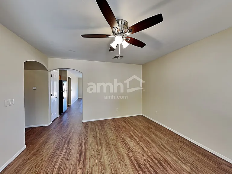 742 W Emerald Key Dr — Photo 6