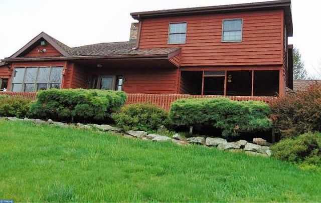 1st image of 35 Evergreen Dr