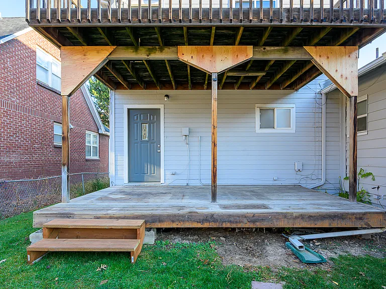 1908 Cleveland Blvd #1908 — Photo 22