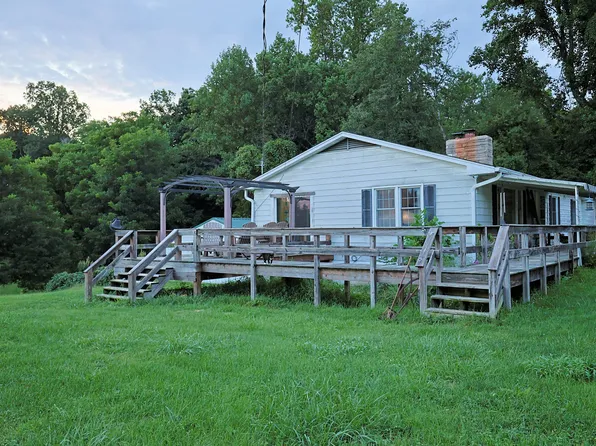 1825 W Three Story Hill Rd, Morgantown, IN 46160