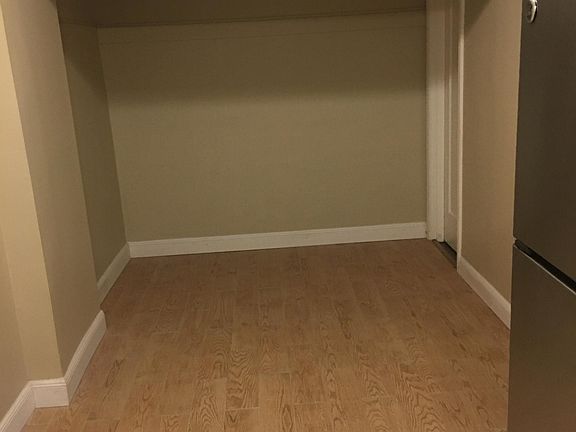 KITCHEN NOOK AREA OR GREAT FOR OFFICE