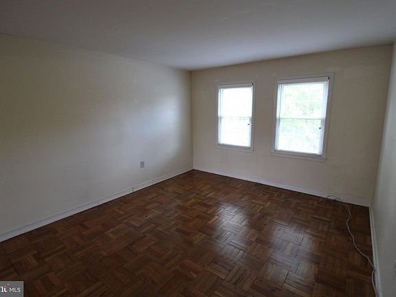 3rd image of 1413 Belle View Blvd APT C2