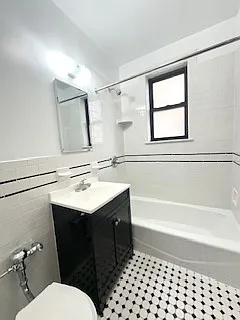 21-36 Crescent St #5 — Photo 7