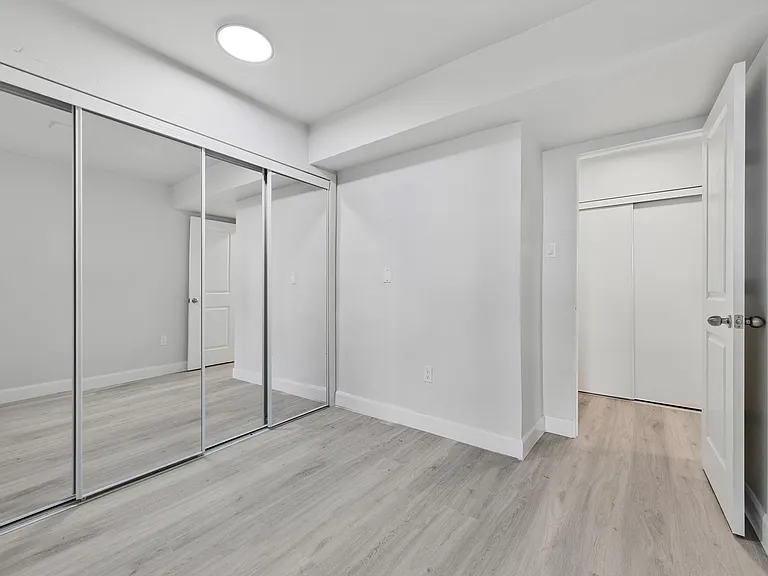 65 Thorncliffe Park Dr #2108 — Photo 13
