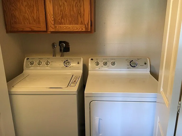 1743 W Green Valley Ln — Photo 19