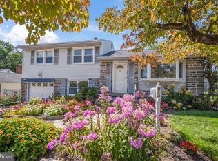 514 Rennard St, Philadelphia, PA 19116