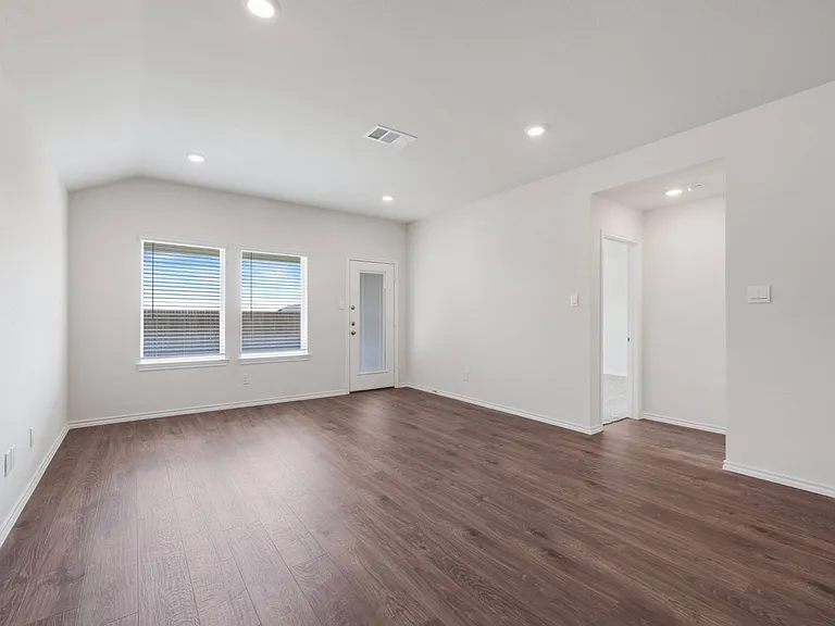 1709 Potomac Ln — Photo 10