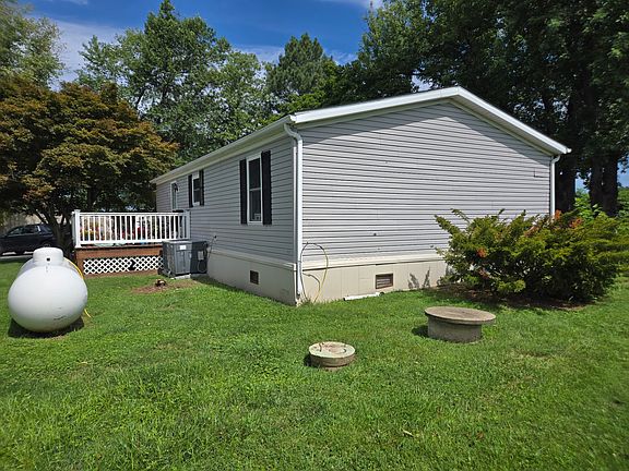 4th image of 125 Old Crystal Beach Rd