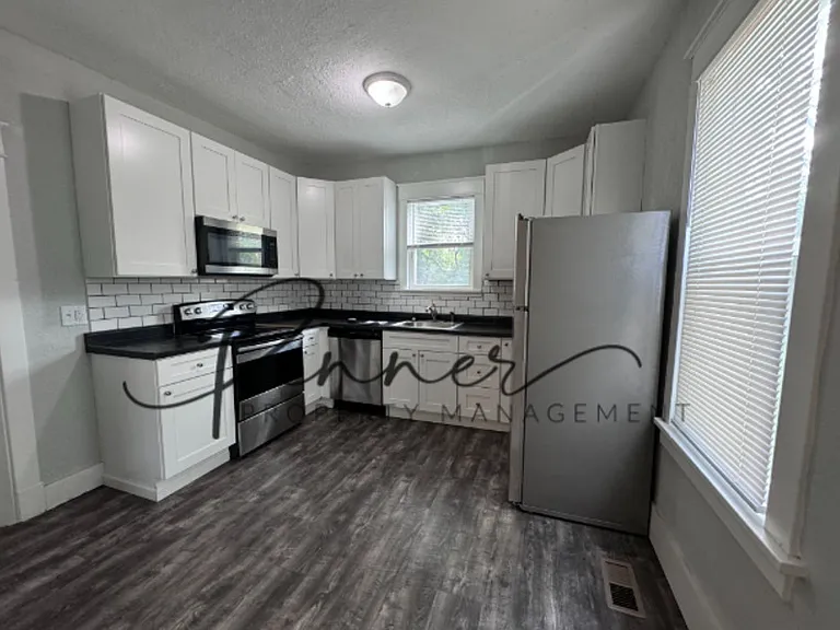 133 S Lincoln St #2 — Photo 3