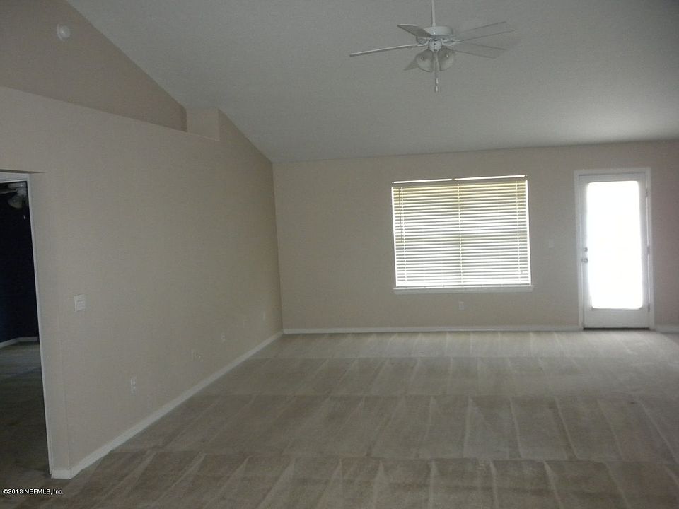 2nd image of 3228 Silverado Circle