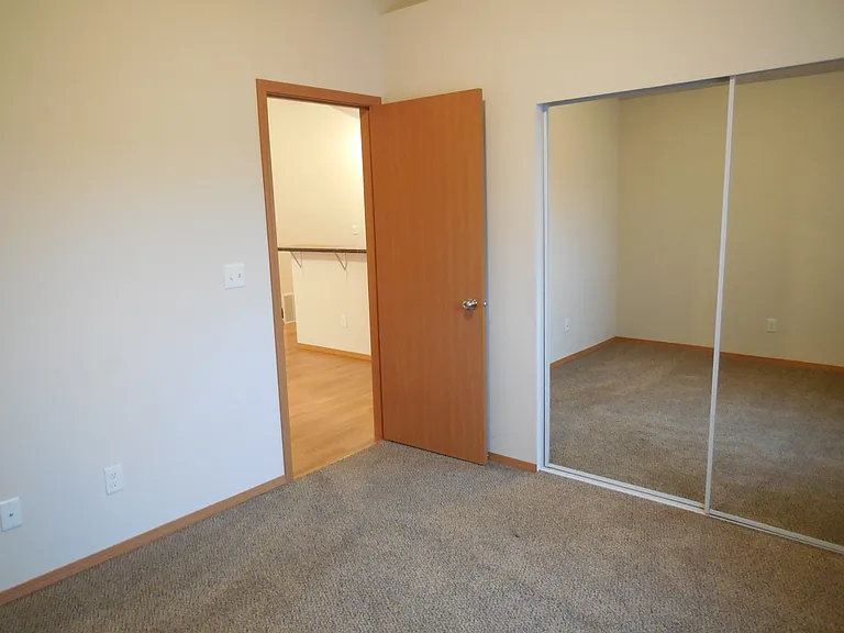 905 W Fremont Ave #A — Photo 8