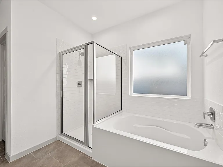 1107 Lakes Edge Ln — Photo 28