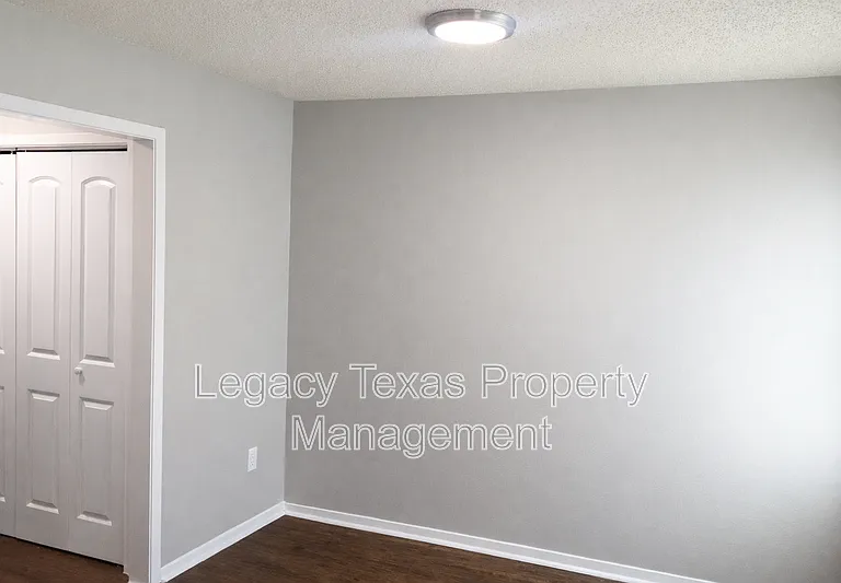 1409 Courtney Pl #C — Photo 5