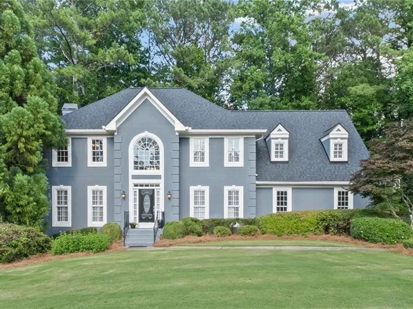 10985 Wilshire Chase Dr, Johns Creek, GA 30097