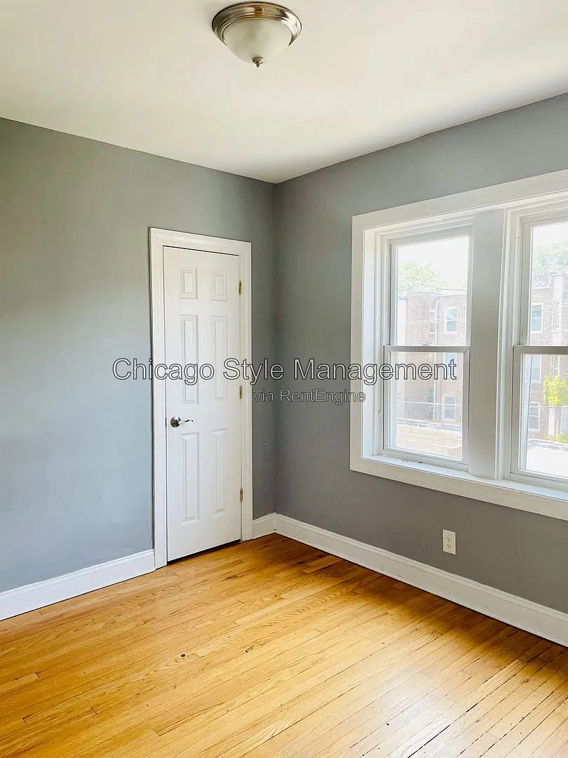 3 bed, 1.0 bath, $1,400 — Photo 4