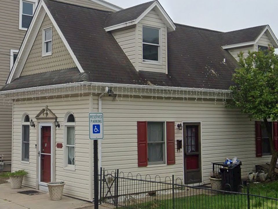 1st image of 230 Washington St