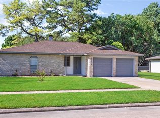 5104 Woodville Ln, Pearland, TX 77584