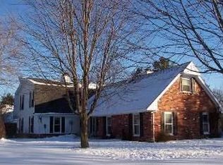 5719 Swan Creek Dr, Toledo, OH 43614