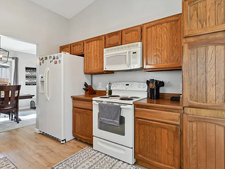 11770 E Asbury Ave — Photo 5