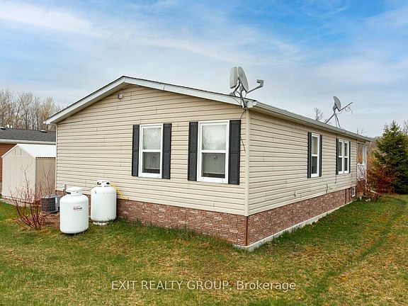 5th image of 152 Concession Road 11 W #46