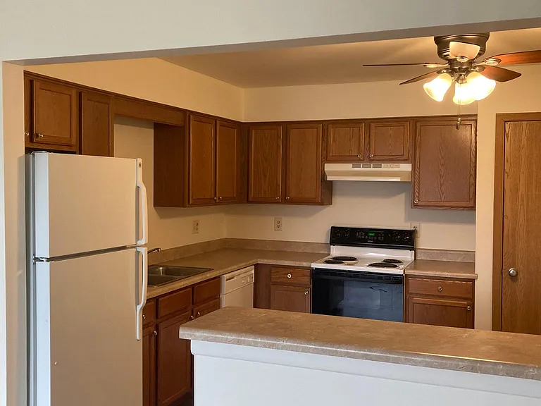 Jefferson Property — Photo 9