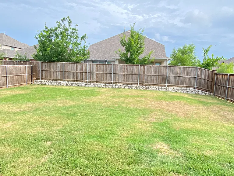 6224 Heron Dr — Photo 18
