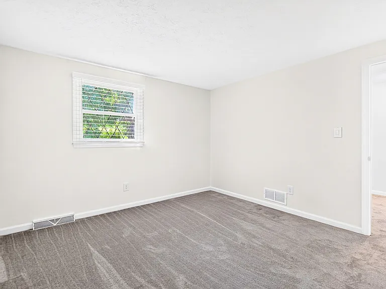 307 Lancers Way — Photo 17