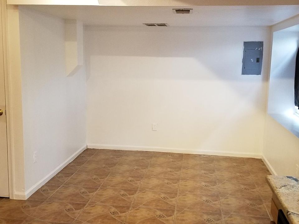 1st image of 192 Hylan Blvd #1