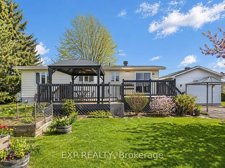 2 Castlebeau St — Photo 26