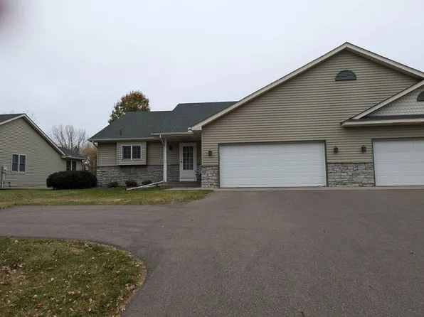 7961 15th St N, Oakdale, MN 55128
