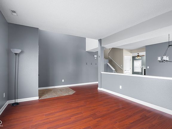 5th image of 2910 Parkview Dr