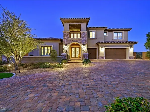 2 Olympia Outlook Dr, Enterprise, NV 89141