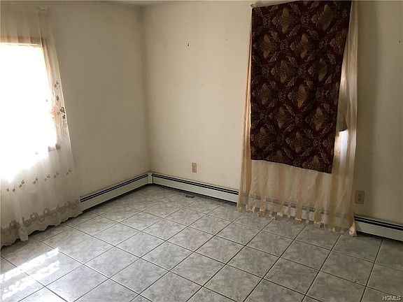 5th image of 24 Ogden St