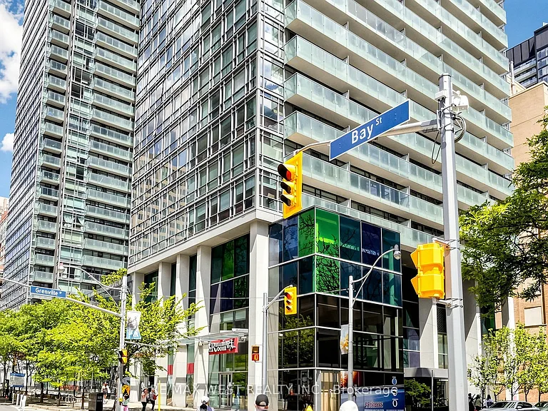 38 Grenville St #1203 — Photo 1
