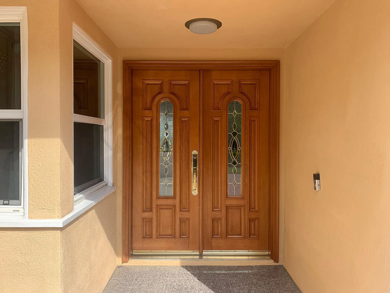 4 bed, 1836 sqft, $4,100 — Photo 3