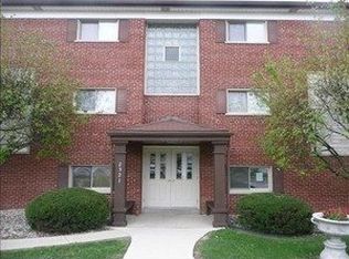 2521 Thatcher Ave APT 1A, River Grove, IL 60171