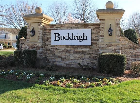 5th image of 2900 Buckleigh Dr