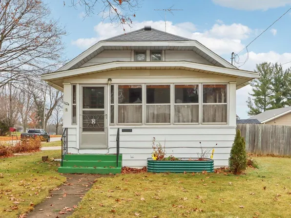 1124 Sherman Avenue, Fort Atkinson, WI 53538