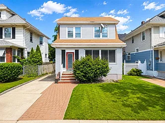 53 Pelton Avenue