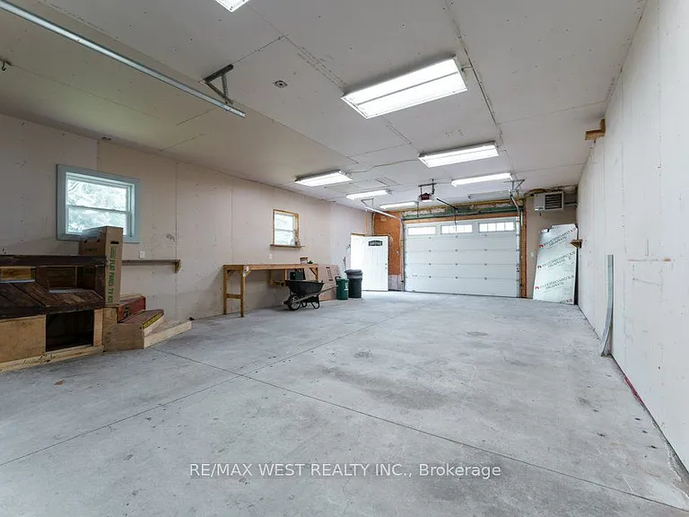 67 May Ave #GARAGE — Photo 5