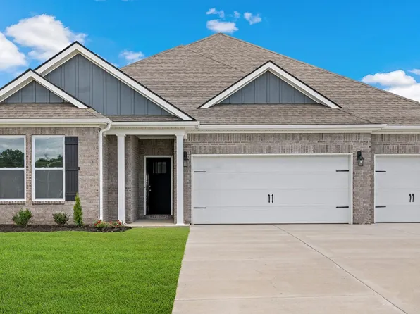 205 Oak Hollow Dr, Oakland, TN 38060