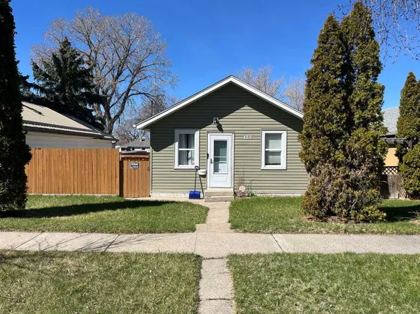 132 E 20th St N, Lethbridge, AB T1H 3M5